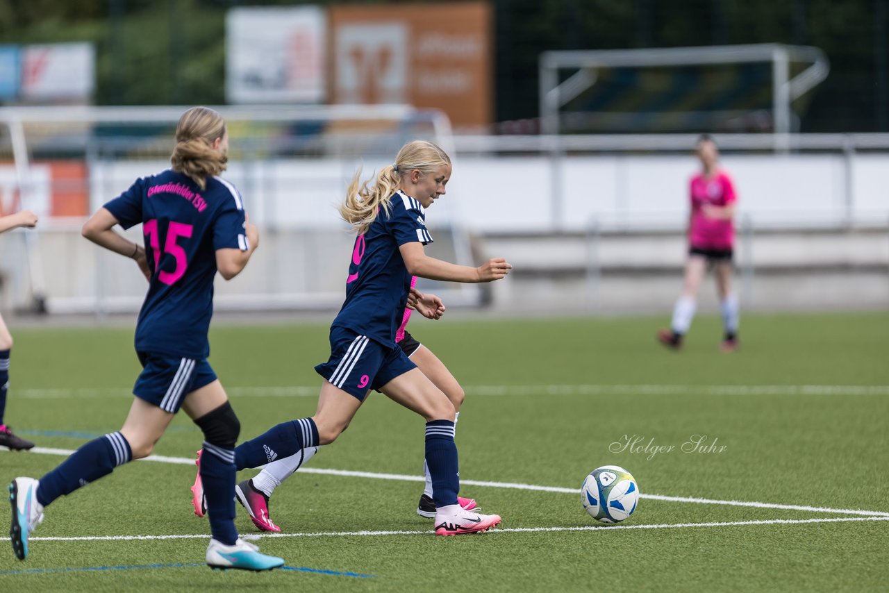 Bild 62 - wCJ Osterroenfelder TSV - VfL Pinneberg : Ergebnis: 0:15